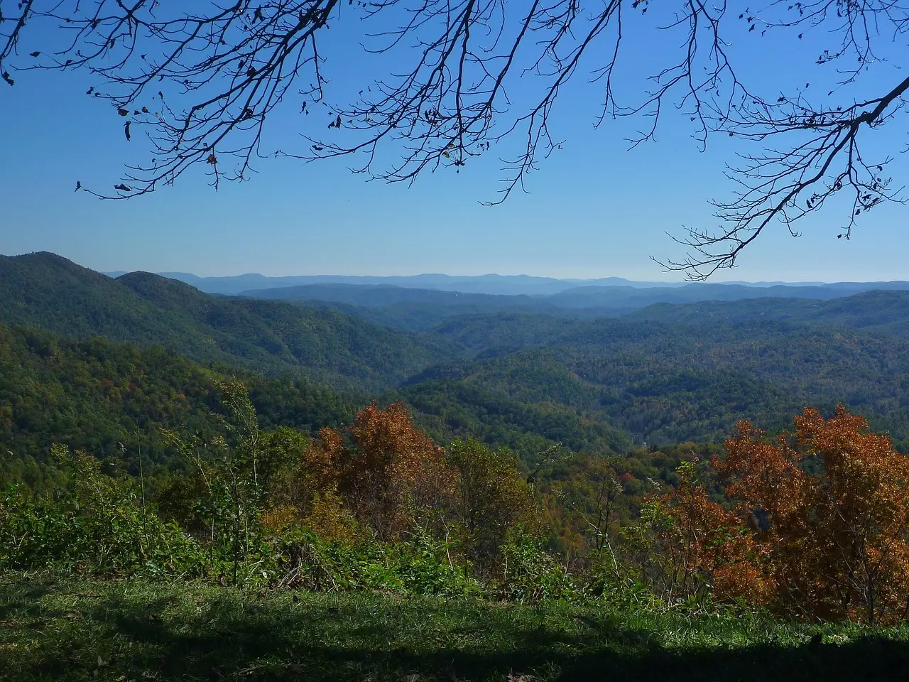 Blue Ridge Parkway: rute, sæsoner og overnatning