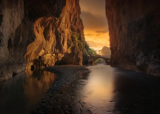 Er kløfterne i Karijini sikre for børn i april?