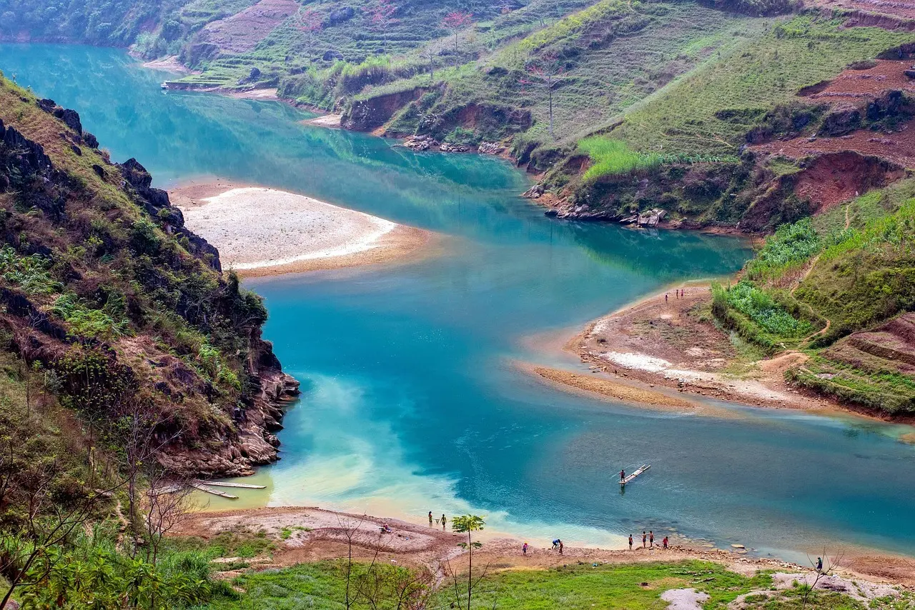 Selvkørsel i Kaokoland: rute, bilvalg og brændstof